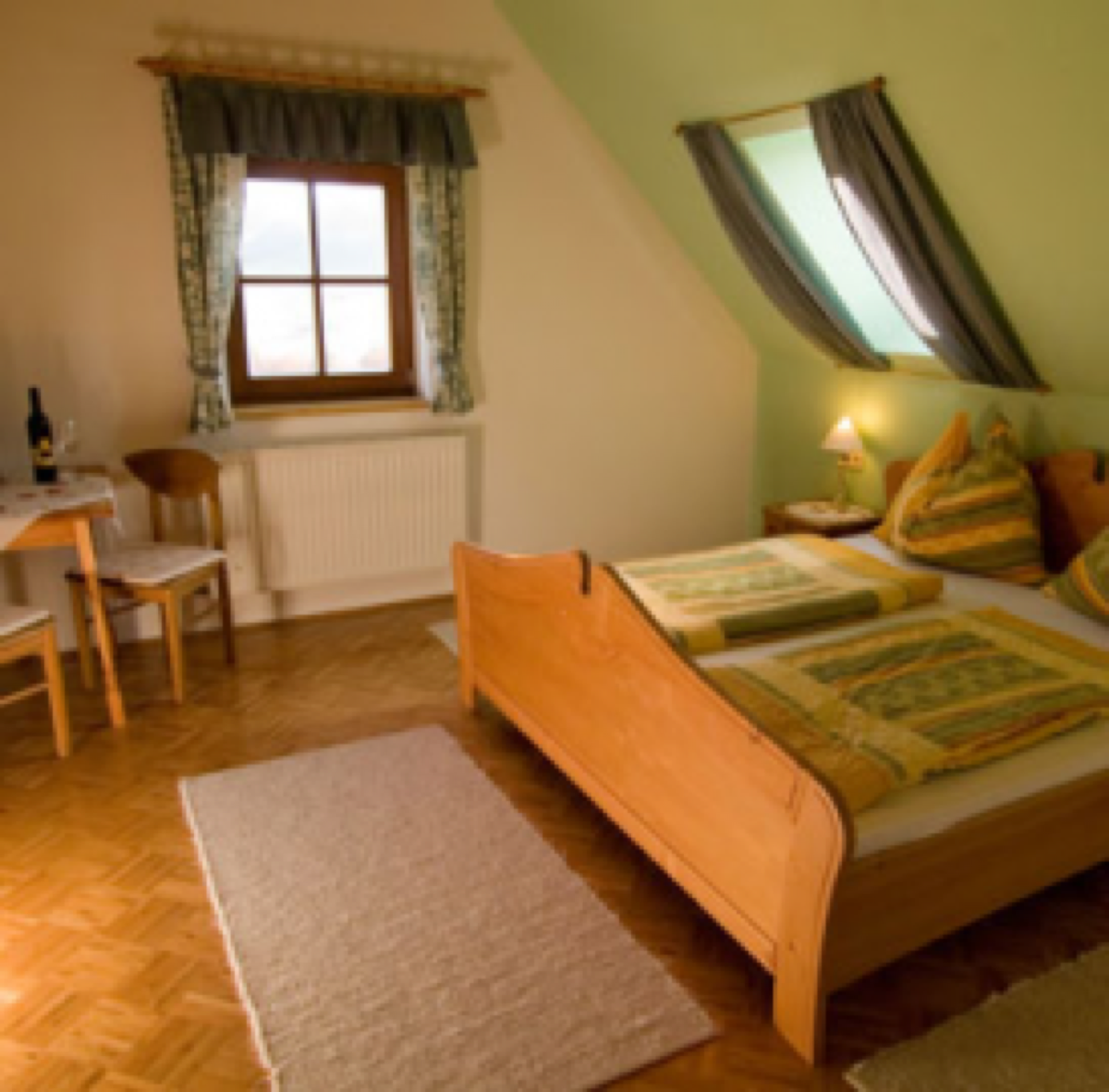 Gaestezimmer_1.jpg