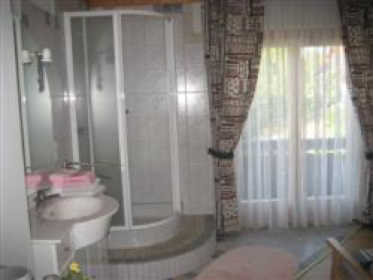 IMG_0908__Custom_.jpg